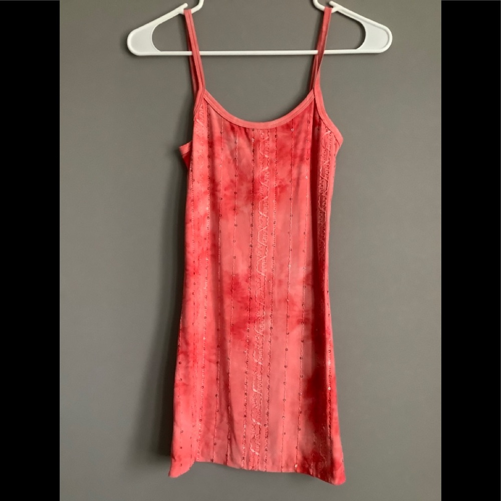 Buckle tank